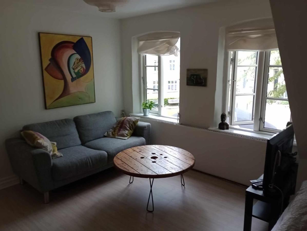 Professor Labri Apartment